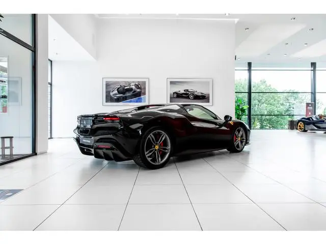 Ferrari 296