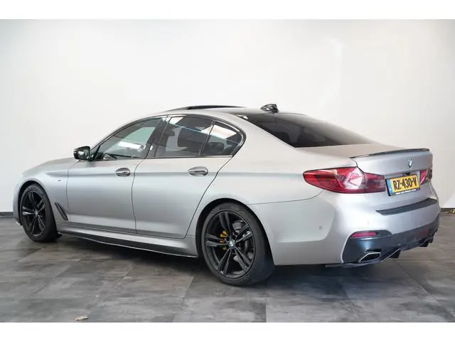 BMW 5-serie 520i High Executive M-Sport  Wrapped Schuif/kantel-dak Leder