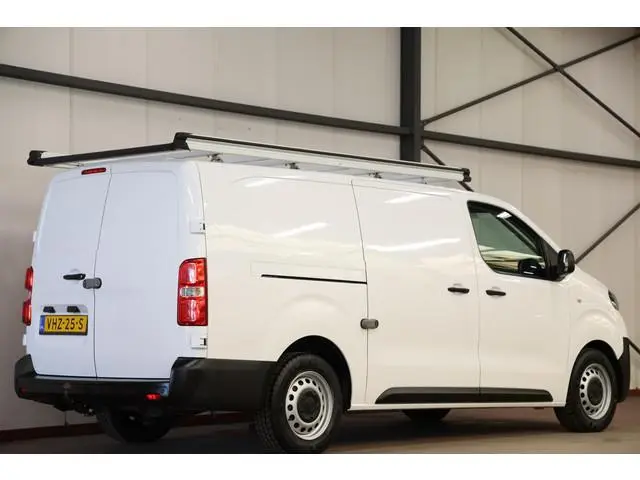 Toyota PROACE Worker 2.0 D-4D LANG L3H1 IMPERIAAL 2500KG TREKHAAK