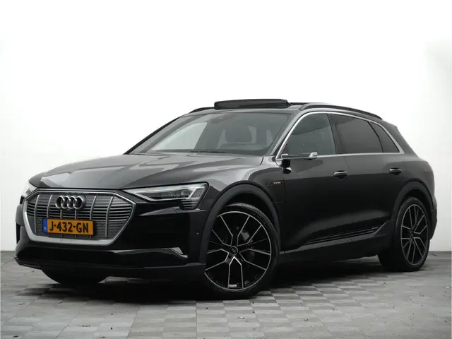 Audi e-tron e-tron 55 Quattro advanced S Line- SOH 91%, Night Vision, Bang Olufsen, Head Up, Camera...