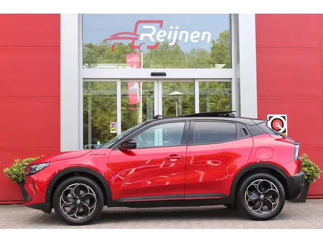Alfa Romeo Junior ELETTRICA SPECIALE 156PK 54 kWh | PANORAMISCH SCHUIF/KANTEL DAK | BICOLOR DAK (ZWA...