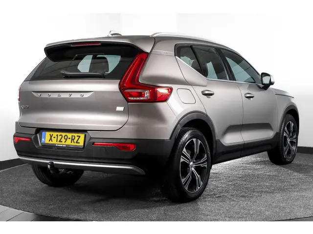 Volvo XC40 1.5 T5 Recharge Inscription - Automaat | Dig. Cockpit | Adapt. Cruise | Winterpakket | PD...