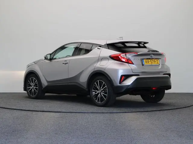 Toyota C-HR 1.8 Hybrid Executive | Stoelverwarming | Achteruitrijcamera | JBL Audio |