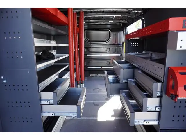 Volkswagen Crafter 180pk Automaat L3H3/L2H2 Werkplaats inrichting Navigatie Trekhaak Parkeersensoren