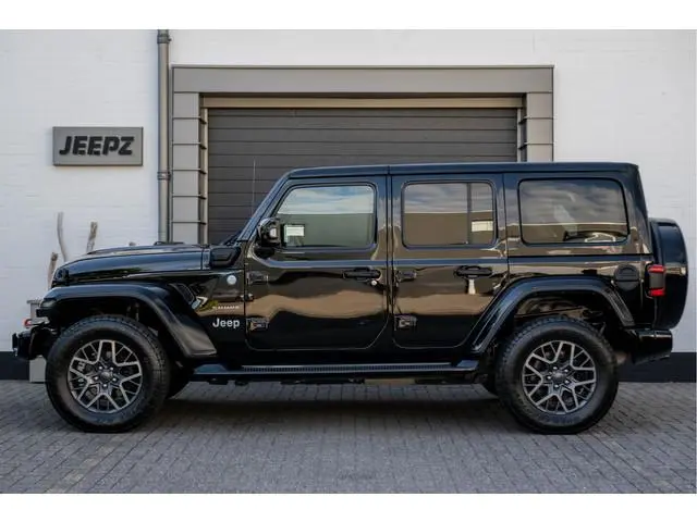 Jeep Wrangler Unlimited 4xe - Black Jeepz Edition