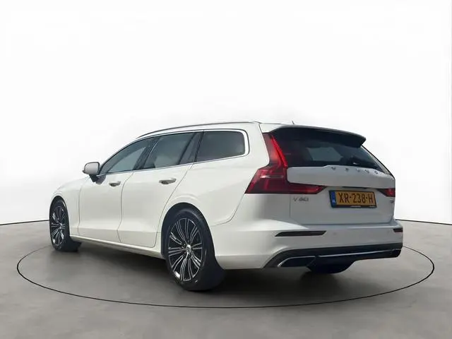 Volvo V60 2.0 T5 250PK Inscription Pano Head-UP Trekhaak