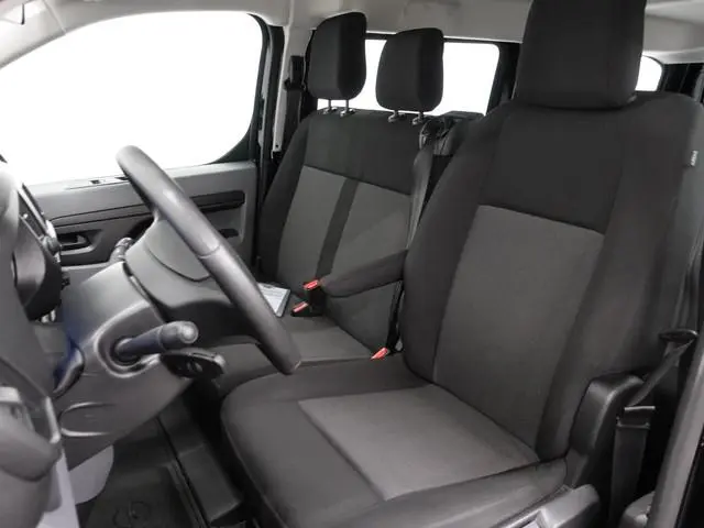 Opel Vivaro-e Combi L3H1 75 kWh 9-persoons PERSONENBUS Airco Navi PDCA Sidebars