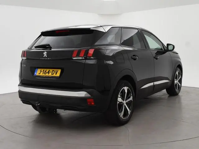 Peugeot 3008 1.2 PT 130 PK AUT. + TREKHAAK | STOELVERWARMING | APPLE CARPLAY |