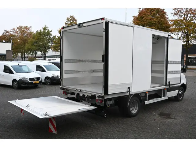 Mercedes-Benz Sprinter 517 CDI Koel-vries Bakwagen met laadklep Thermoking V500 Max D/N koeling
