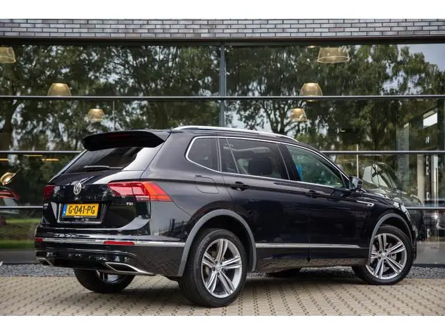 Volkswagen Tiguan Allspace 1.5 TSI Highline 7p. , Massagestoelen, Achteruitrijcamera, Carplay, Adap....
