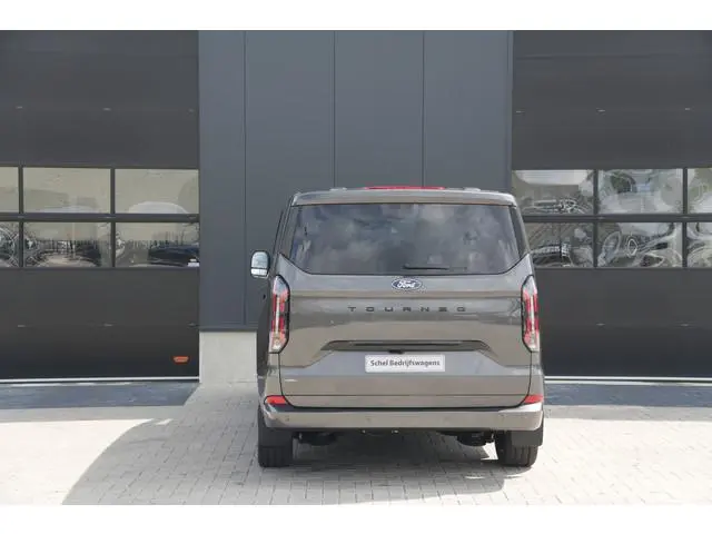 Ford Tourneo