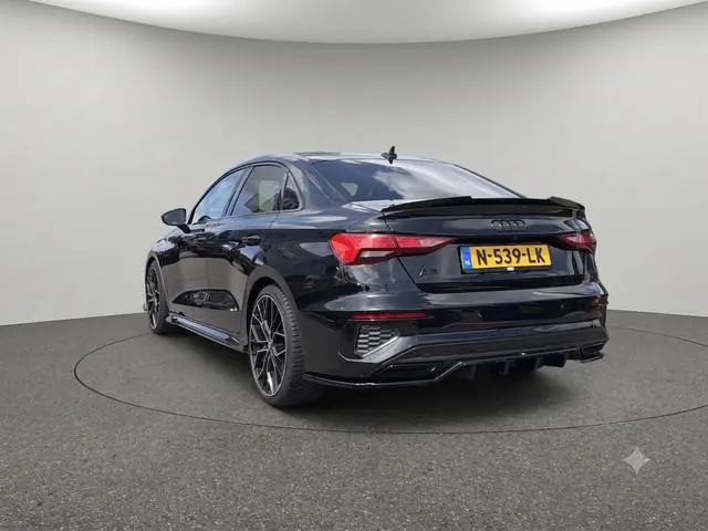 Audi A3 Limousine 35 TFSI edition one 150 PK S-tronic | Maxton Design | achteruitrijcamera | Clima