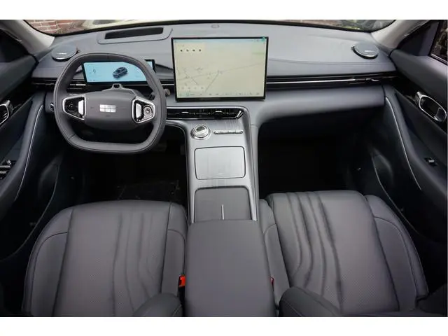 Geely E5 Max+ 68 kWh Bomvol luxe opties. Nieuw Prijs € 43.500