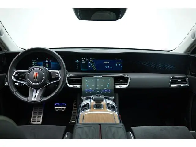 Hongqi E-HS9