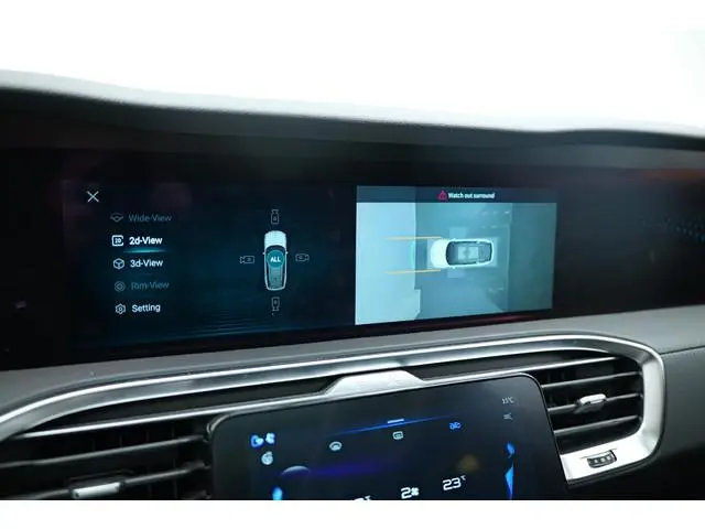 Hongqi E-HS9