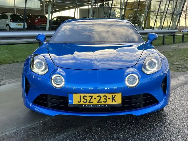 Alpine A110