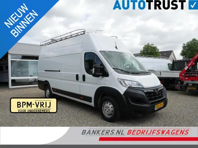 Opel Movano
