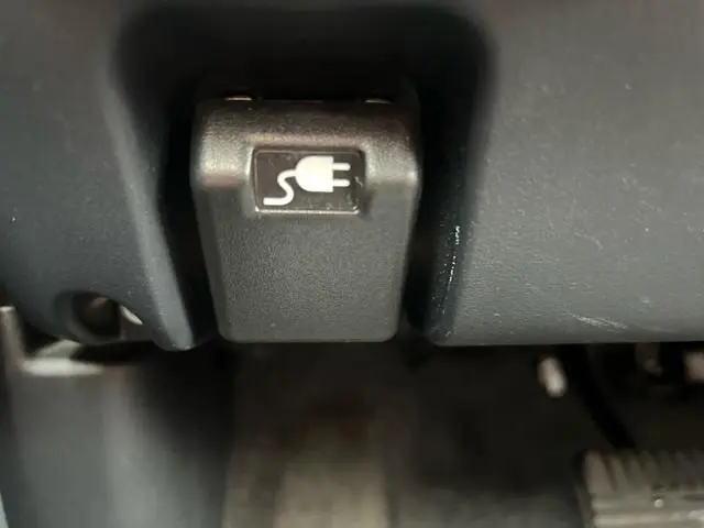 Peugeot iOn