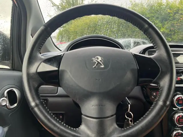 Peugeot iOn