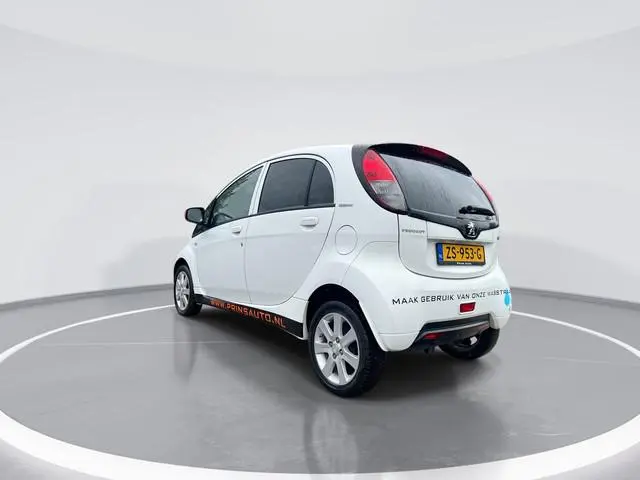 Peugeot iOn