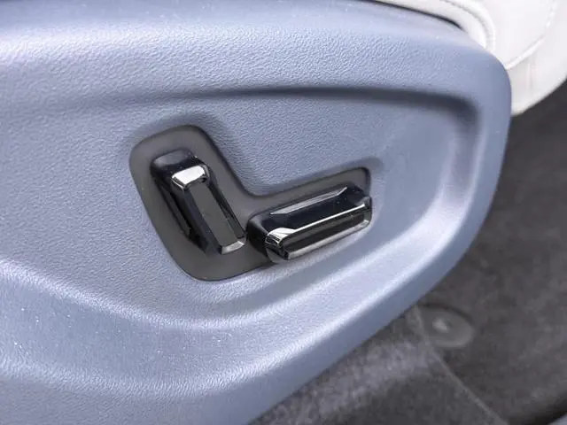 Geely E5