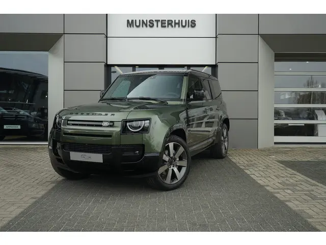 Land Rover Defender 110 P300e 110 X-Dynamic HSE | Schuif/Kantel Dak | Extended Leather | Koelvak | E...