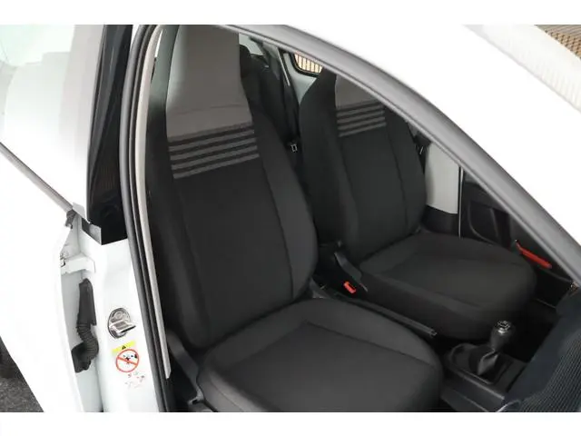 Volkswagen Up! 1.0 60pk Camera Cruise Control Climate Control Navigatie Parkeersensoren