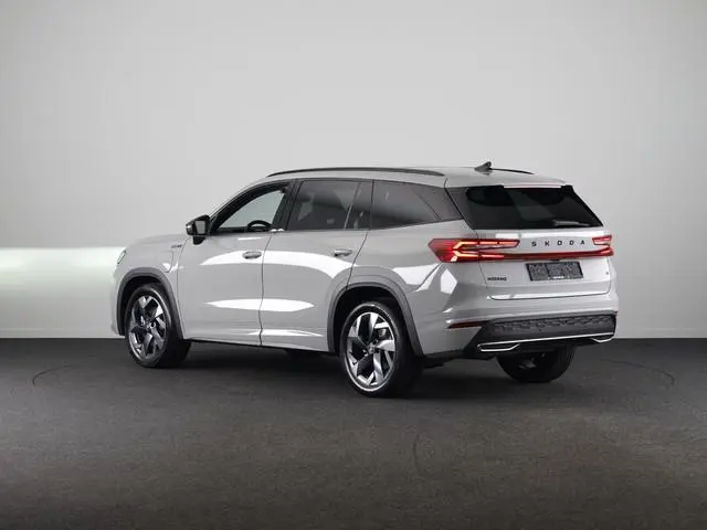 Skoda Kodiaq 1.5 TSI PHEV Sportline Business | Panoramadak | Trekhaak | Winterpakket | Blind Spot |