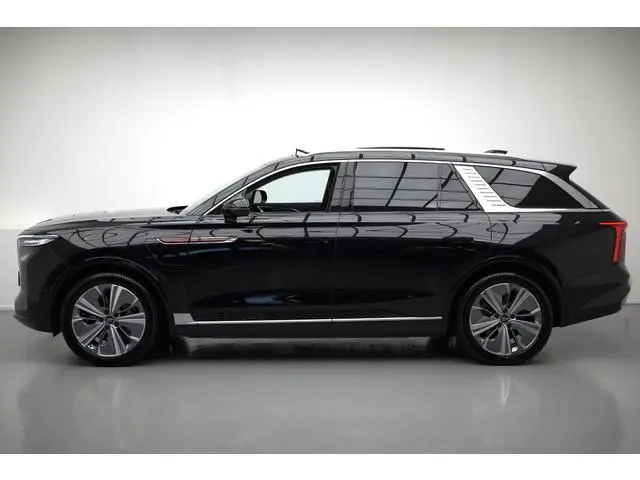 Hongqi E-HS9