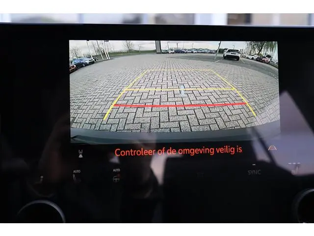 Toyota CHR +