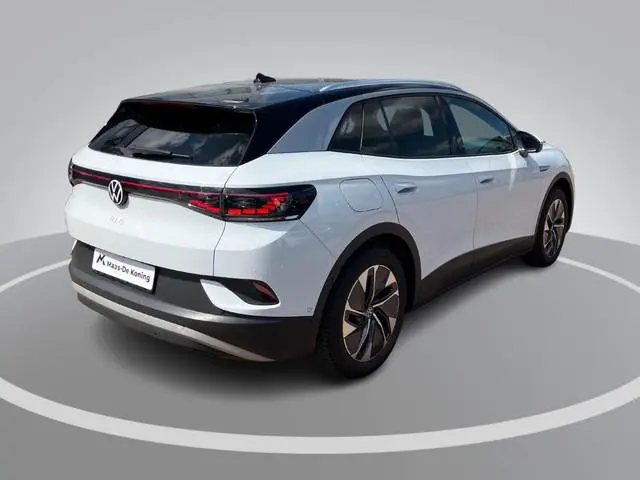 Volkswagen ID.4 Pure 52 kWh 170PK · SOH 92.3% · Panoramadak · Apple/Android Car Play · Camera + Park...