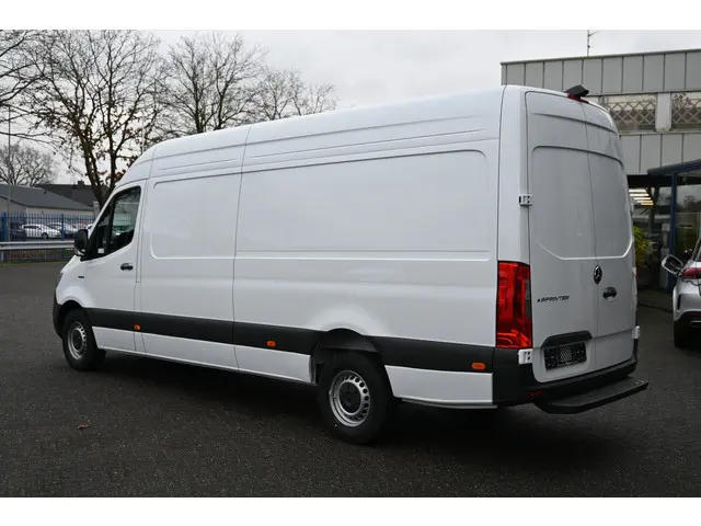 Mercedes-Benz eSprinter