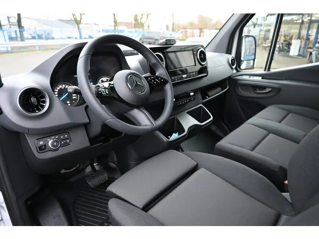 Mercedes-Benz eSprinter