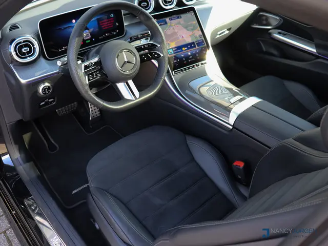 Mercedes-Benz CLE Coupé 300 e AMG Line Matrix LED | Fabrieksgarantie |