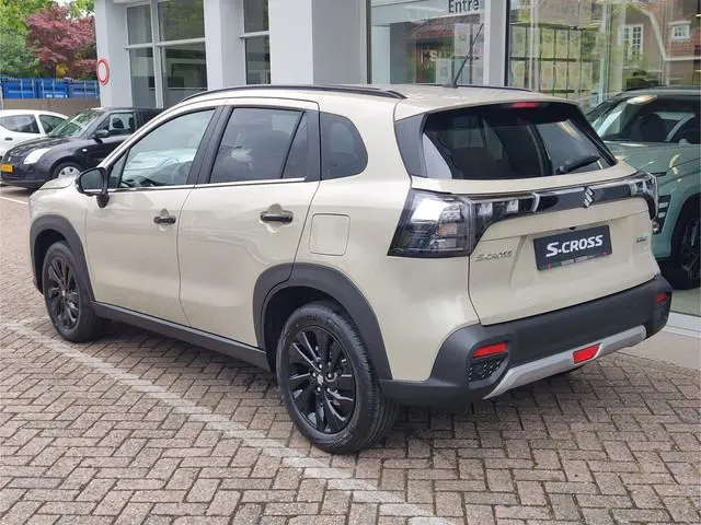 Suzuki S-Cross