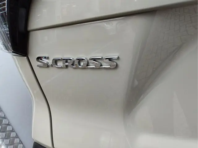 Suzuki S-Cross