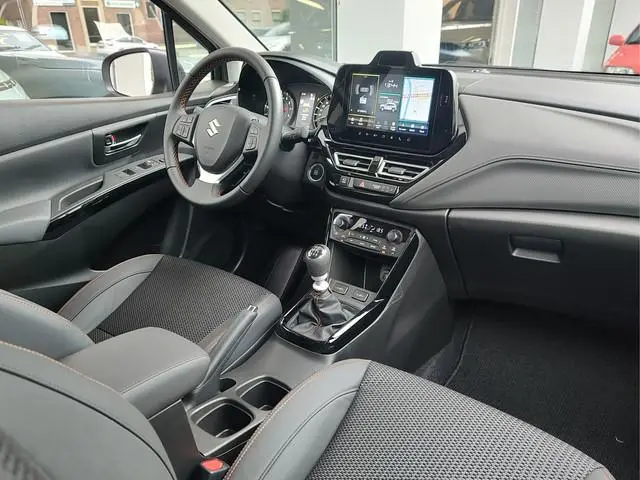 Suzuki S-Cross