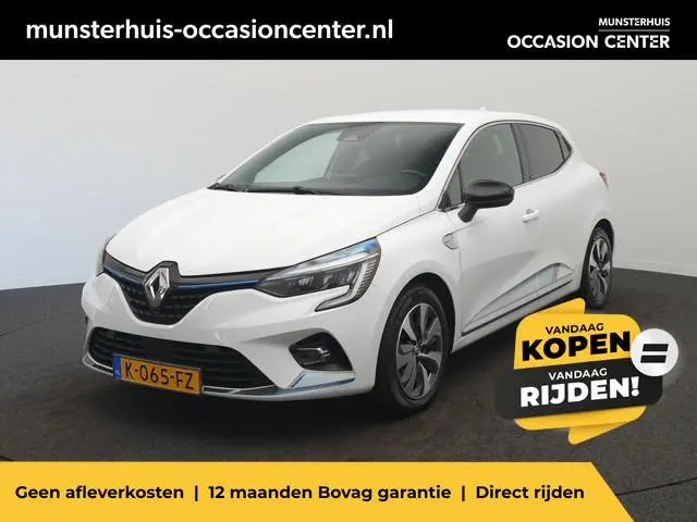 Renault Clio 1.6 E-Tech Hybrid 140 Zen - RIJKLAARPRIJS - Achteruitrijcamera - Volledig Dealeronderho...