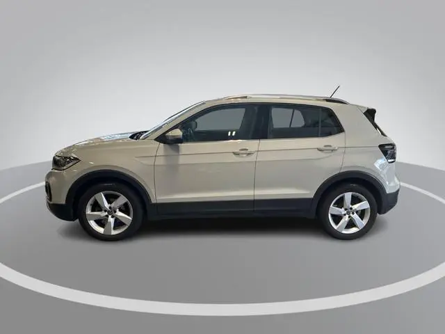 Volkswagen T-Cross 1.0 TSI Style 115 pk DSG · Apple/Android Car Play · Camera · Stoelverwarming · LE...