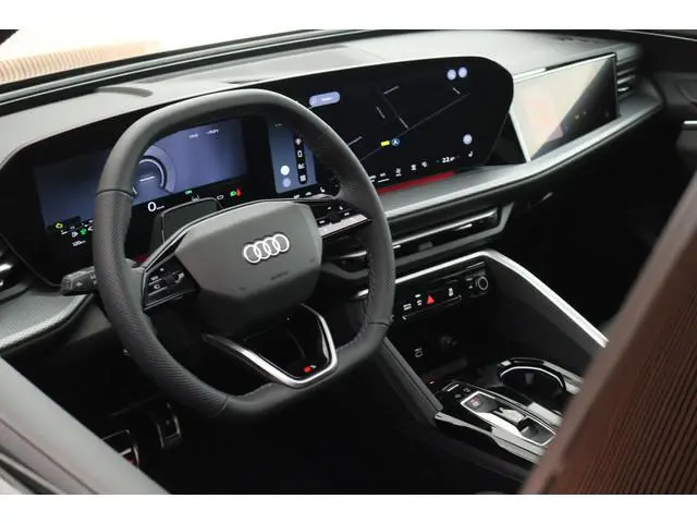 Audi Q5 2.0 TFSI 299pk e-hybrid quattro S edition Trekhaak 360Camera Tech-Pro Leder Memory Stoelverw...