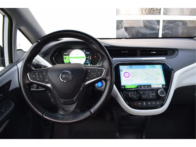 Opel Ampera-E