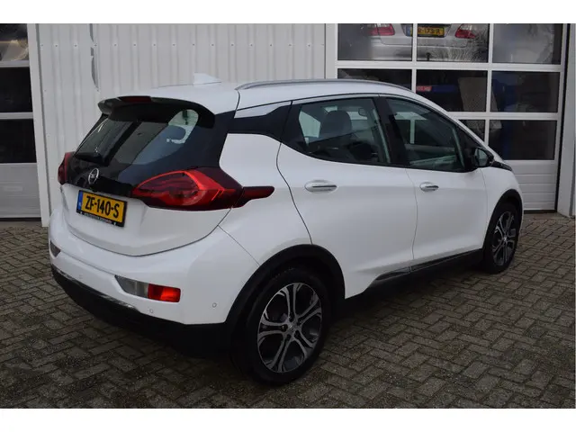 Opel Ampera-E