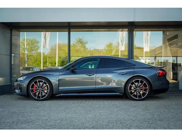 Audi e-tron GT RS 93 kWh 600 PK / 4Wiel Sturing / Massage / Luchtvering / B&O