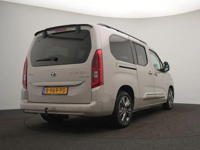 Toyota pro-ace