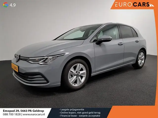 Volkswagen Golf 1.5 150pk eTSI Life DSG Navigatie Climate control Parkeer sensoren Stoelverwarming D...