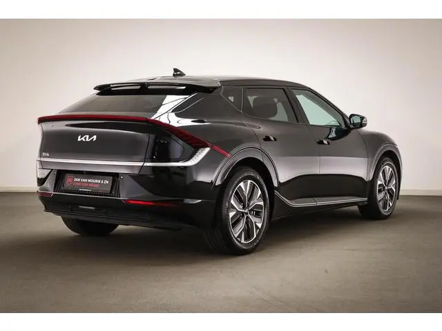 Kia EV6 Plus 77.4 kWh | SOH 99% | ACHTERBANKVERWARMING | DAB | APPLE | CAMERA | 19"