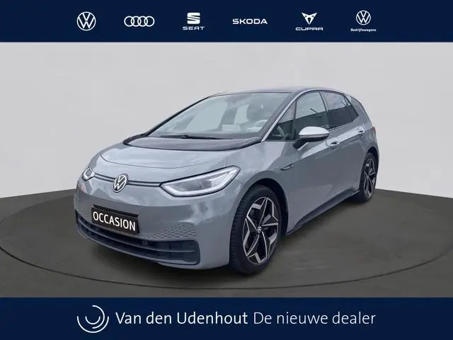 Volkswagen ID.3 First Plus 58 kWh SOH 91% | IQ.Light | Trekhaak | Camera | 19" | Navi