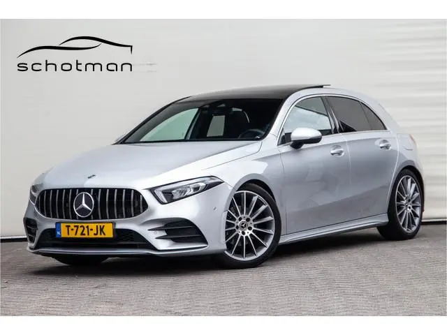 Mercedes-Benz A-klasse 200 AMG Premium, Pano, Widescreen, Sfeerverlichting, 19"