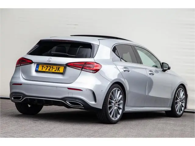 Mercedes-Benz A-klasse 200 AMG Premium, Pano, Widescreen, Sfeerverlichting, 19"