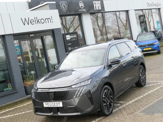 Peugeot 5008